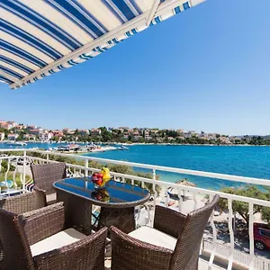  Apartment Rozana - Beachfront Wellness Retreat Kroatien