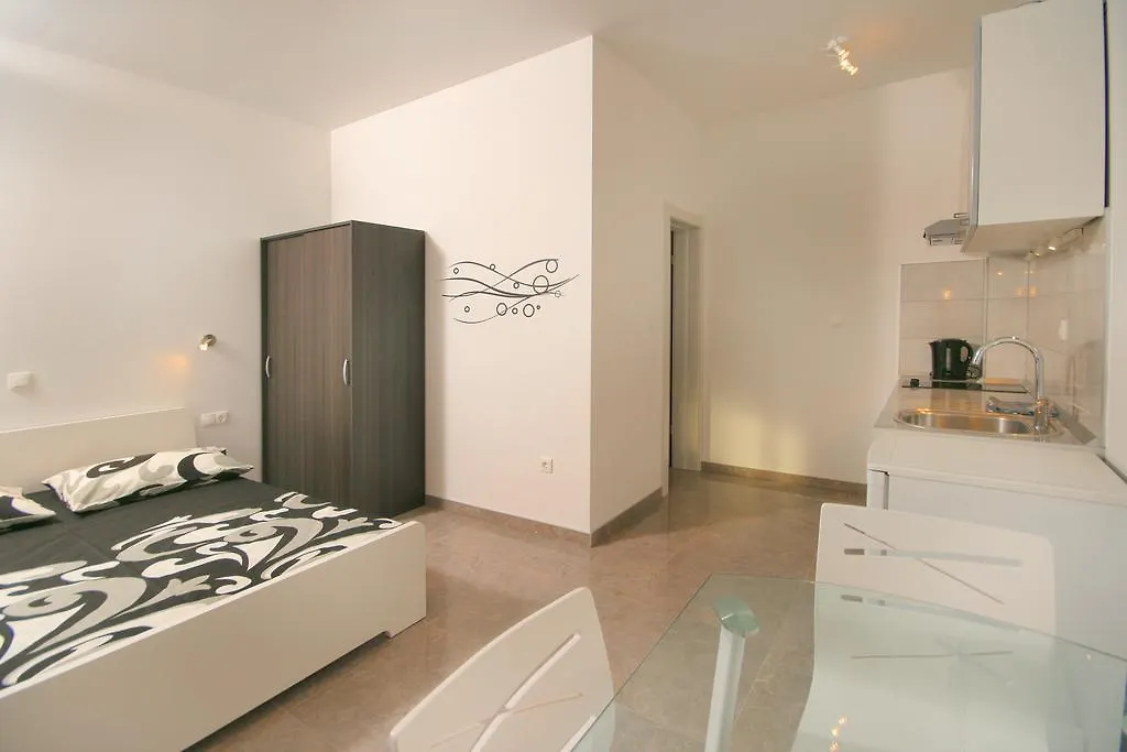 *** Guest house Apartments Parcela Seget Vranjica Croatia