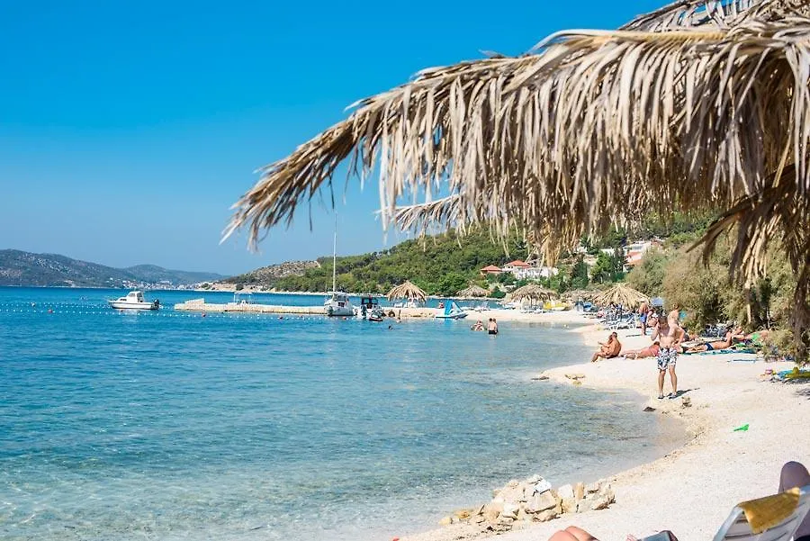 Apartments Parcela Seget Vranjica Guest house